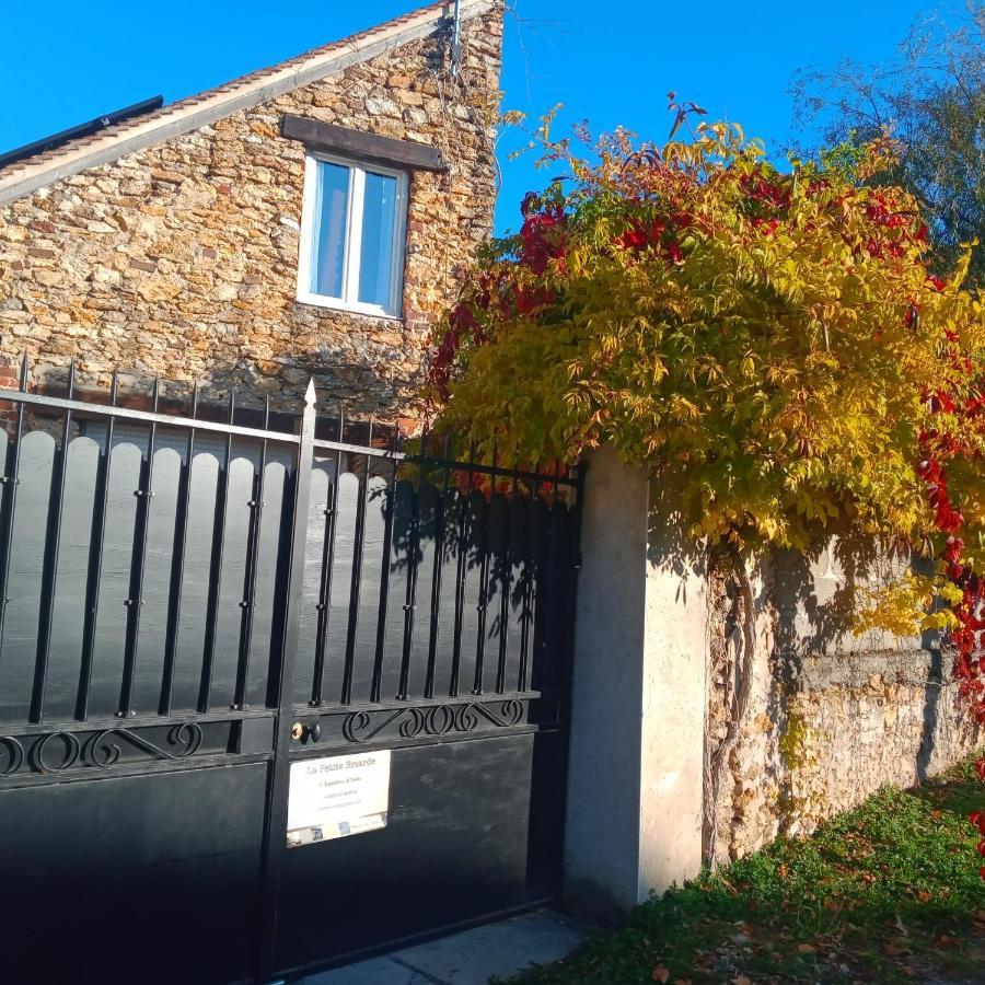 La Briarde Triple Pdj Bed & Breakfast Boissy-le-Chatel Exterior photo